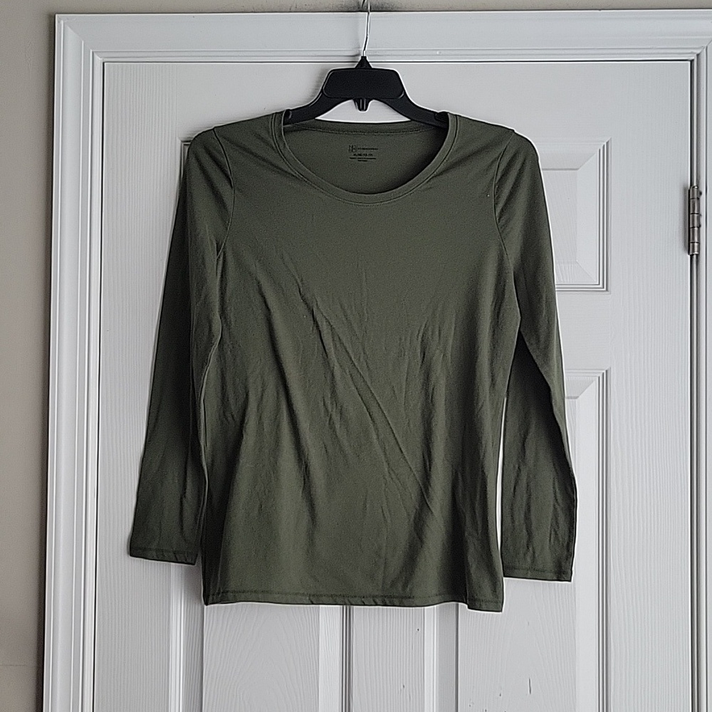 No Boundaries Women’s Long Sleeve Shirt